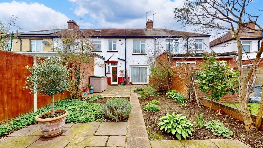 Property photo 3 of 18 Picture No. 07