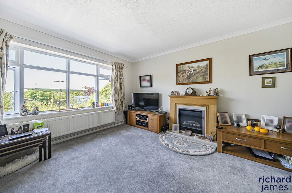 Property photo 3 of 19 3d90F18c-Ff1B-4Ab...