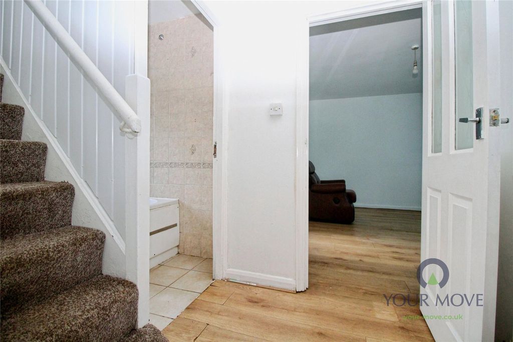 Property photo 2 of 14 Picture No. 23