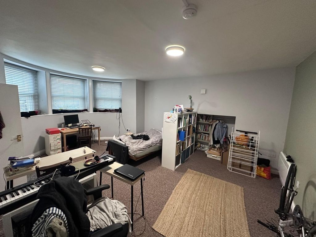 Property photo 3 of 7 Spacious, Multi-Purpose Bedroom With A Large Bay W...