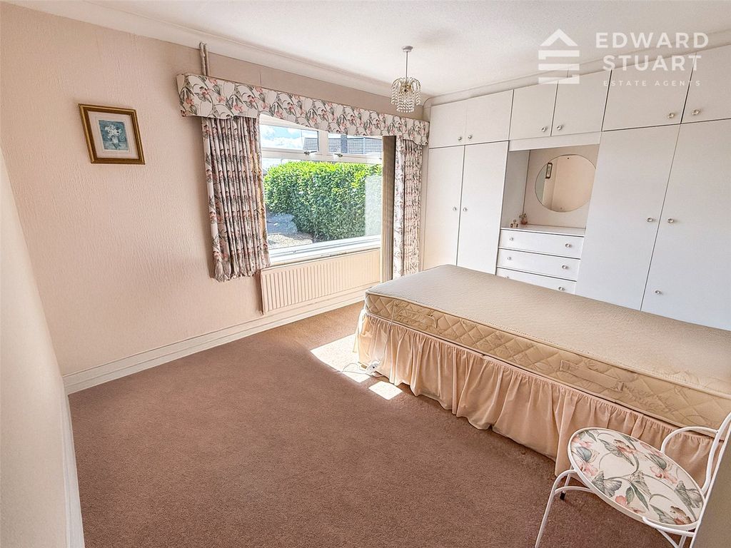 Property photo 3 of 12 Picture No. 02