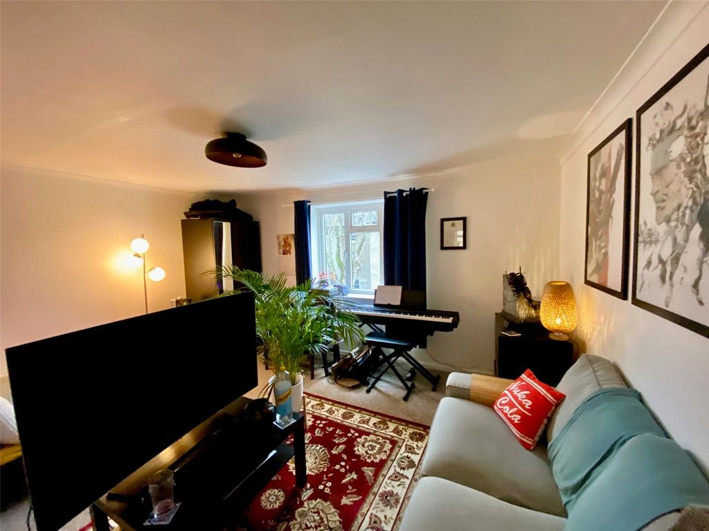 Property photo 1 of 8 Picture No. 03