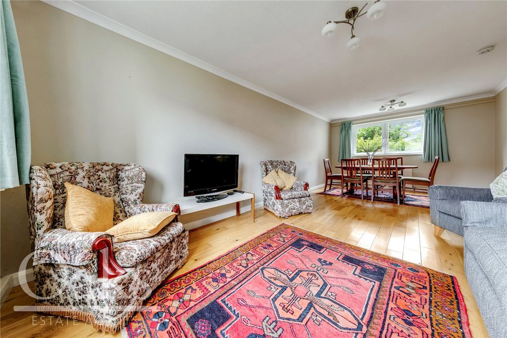 Property photo 2 of 8 Picture No. 03