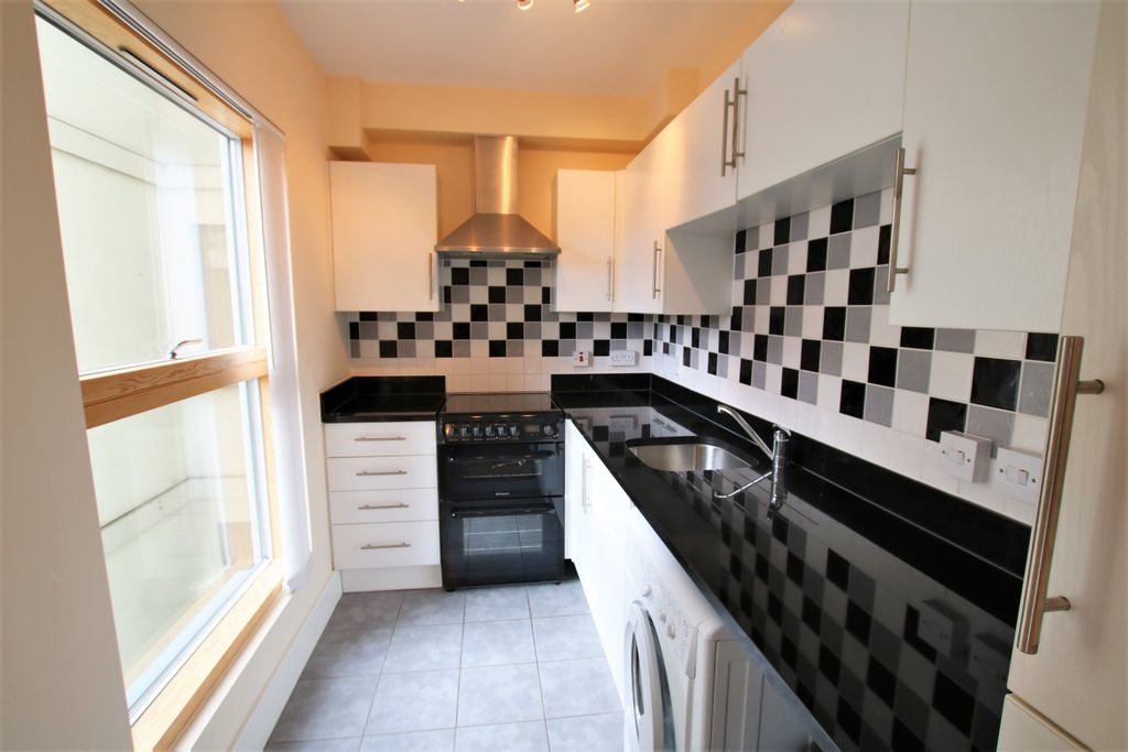 Property photo 3 of 14 Img_8729
