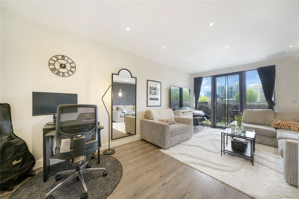 Property photo 1 of 15 Reception Room