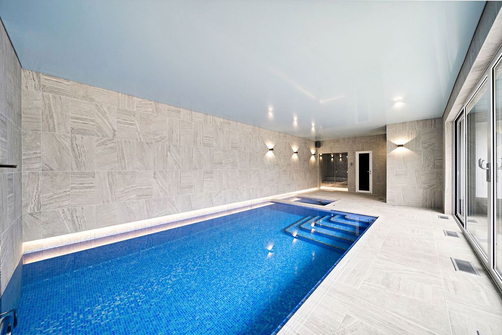 Property photo 3 of 51