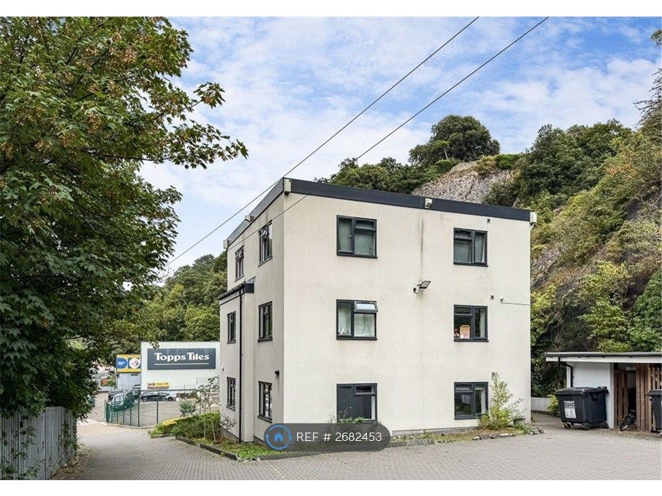 Property photo 2 of 7