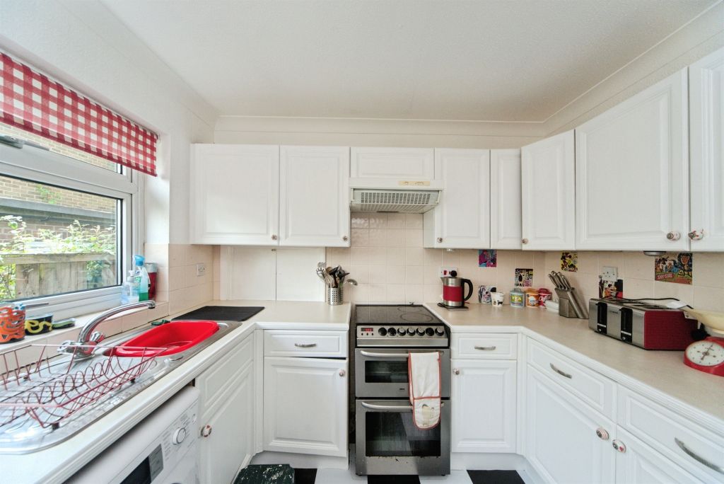 Property photo 3 of 16
