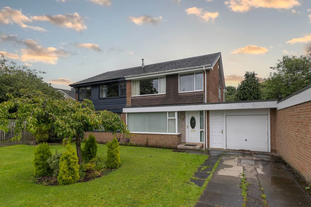 Property photo 1 of 23