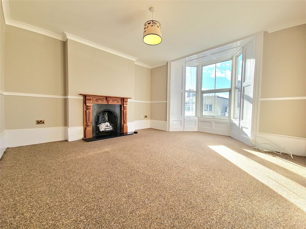 Property photo 2 of 13 Living Room