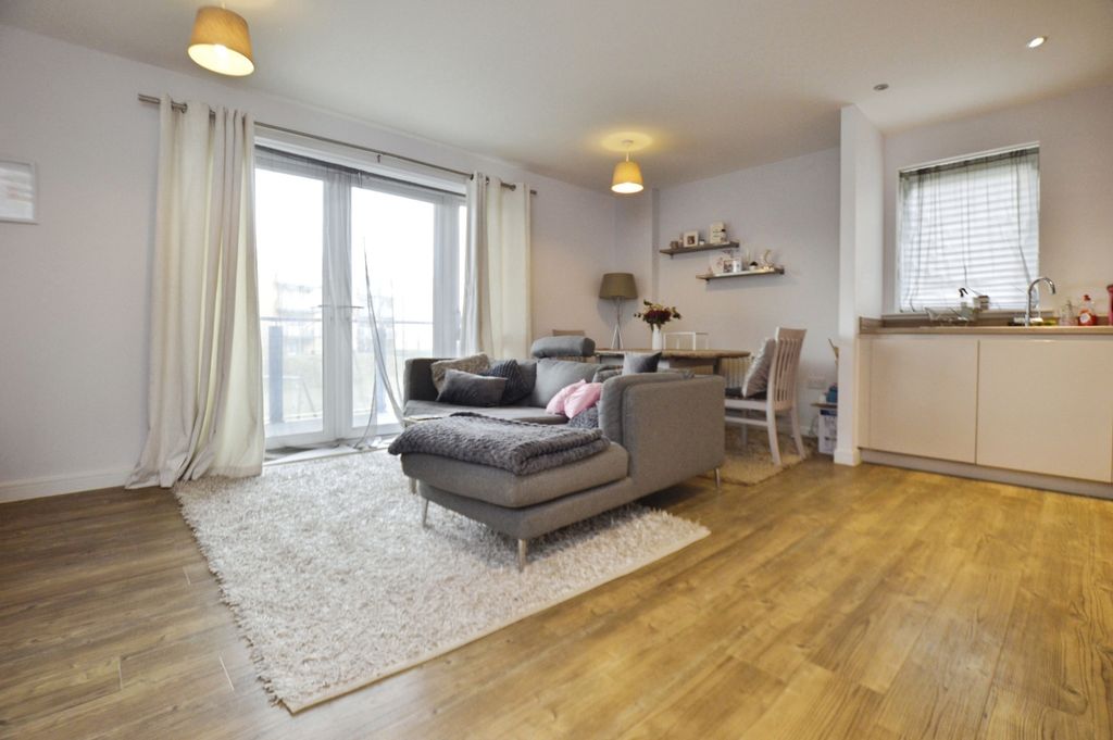 Property photo 2 of 17 Pbox-Img.Jpg