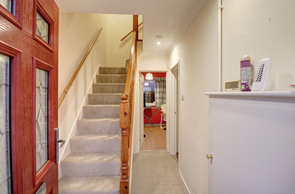 Property photo 1 of 17 Hallway