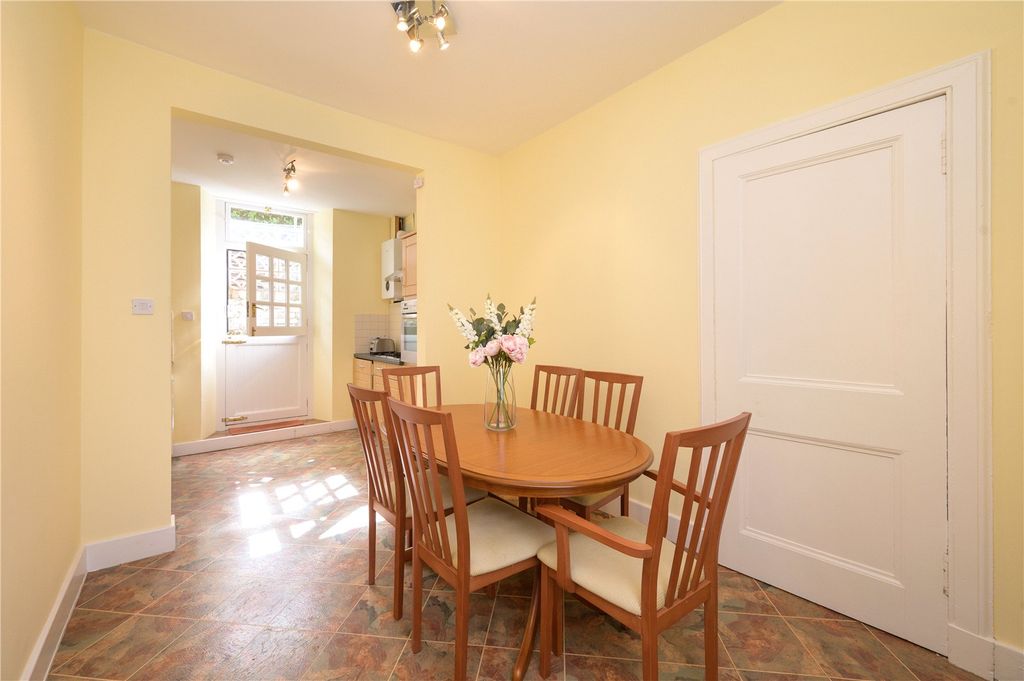 Property photo 3 of 22 Kitchen/Dining Room
