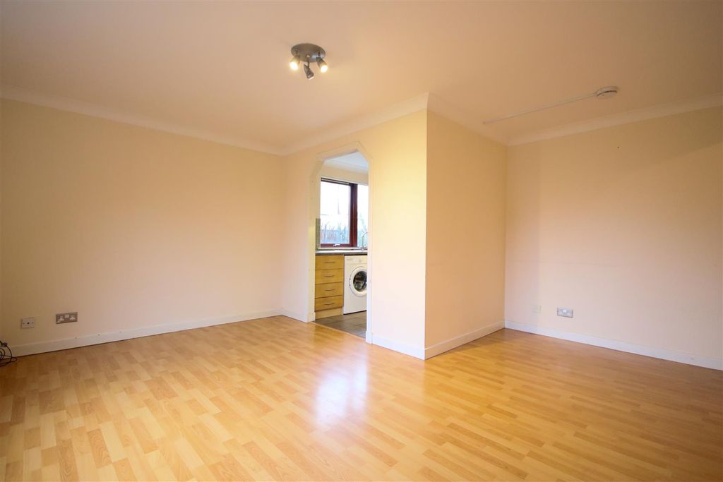 Property photo 2 of 13 Img_5173.Jpg