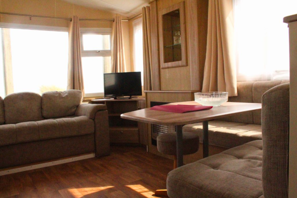 Property photo 3 of 7 3