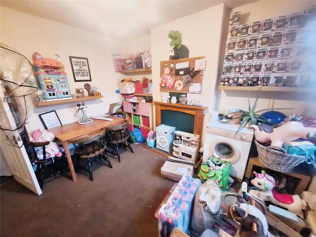 Property photo 2 of 9 Lounge