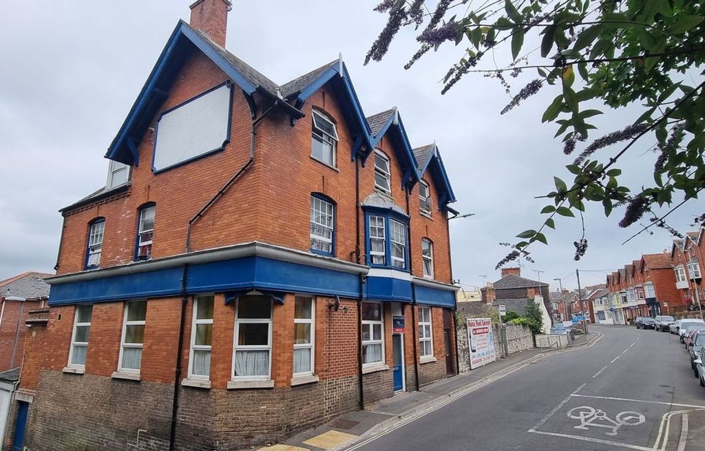 Property photo 1 of 11 5214470