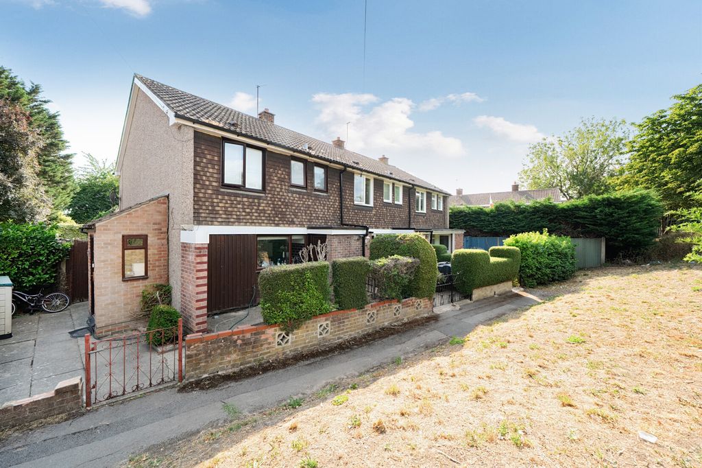 Property photo 1 of 15 1496751-37-6A622F...