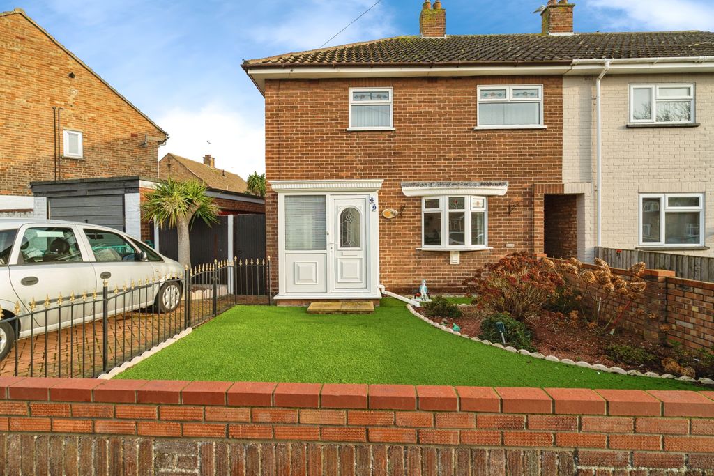 Property photo 1 of 20 Front