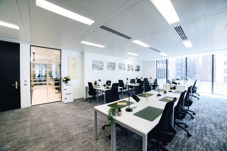 Property photo 2 of 29