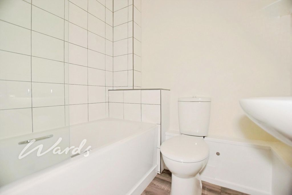 Property photo 3 of 7 Bathroom