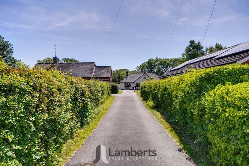 Property photo 2 of 14 Private Driveway