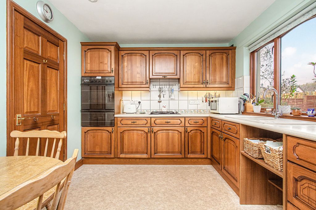 Property photo 3 of 13 Property Image 3