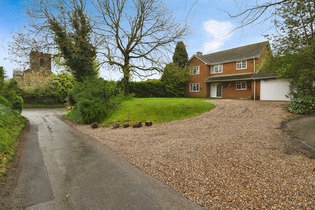 Property photo 1 of 28
