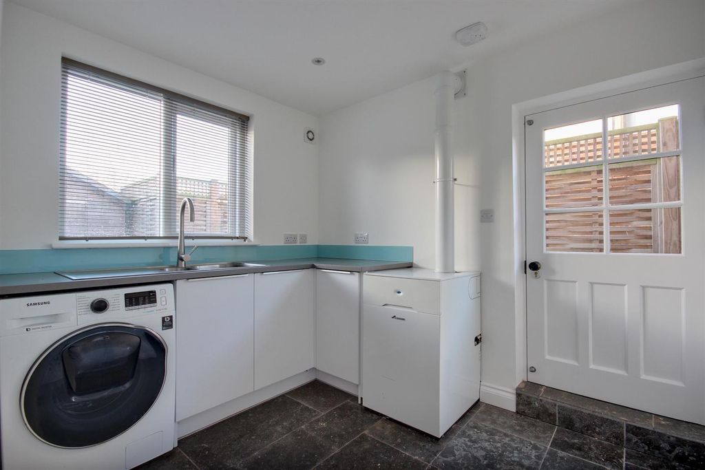 Property photo 2 of 14 Chapel House (19).Jpg