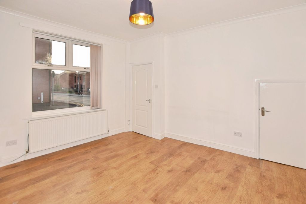 Property photo 1 of 14 Picture No. 04