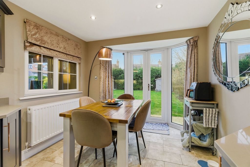 Property photo 3 of 26