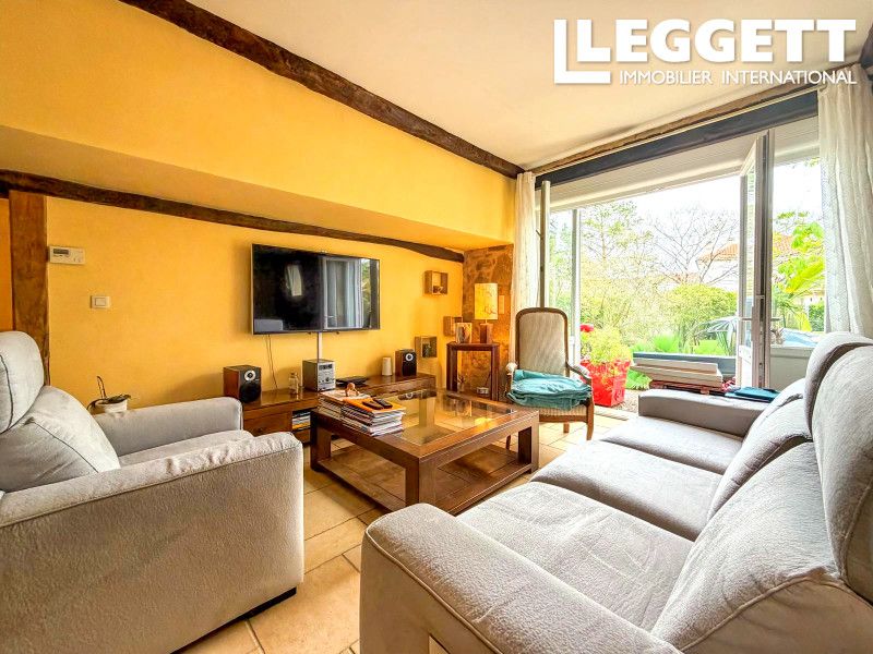 Property photo 3 of 10