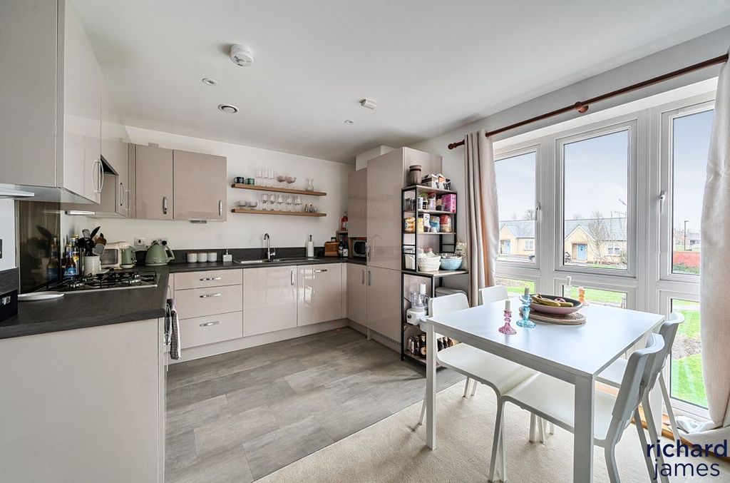 Property photo 3 of 14 7938E6Cde77A4d96Bf8c176A2Edb1c3B