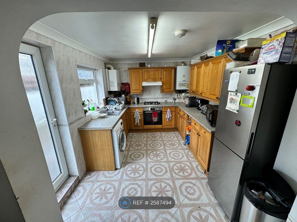 Property photo 3 of 8