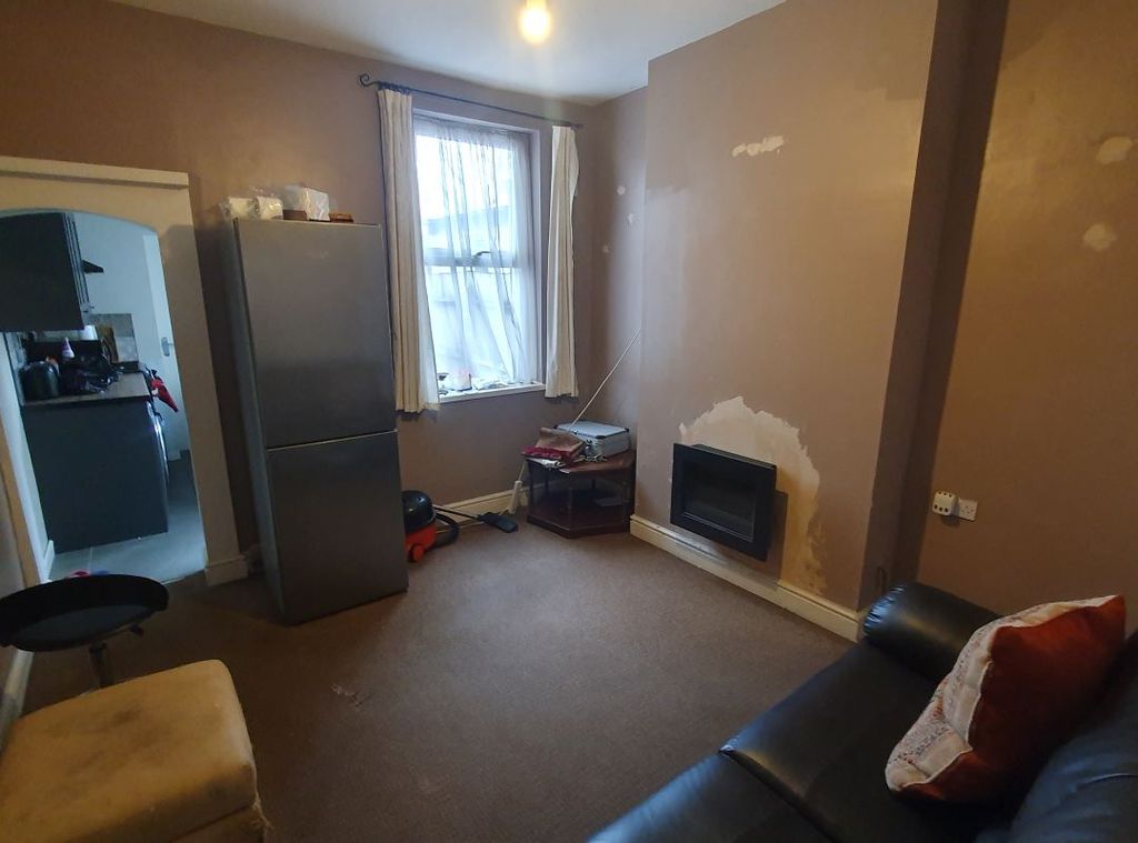 Property photo 3 of 13