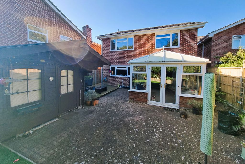 Additional image 20 of 4 bed detached house for saleFareham, Hampshire PO16