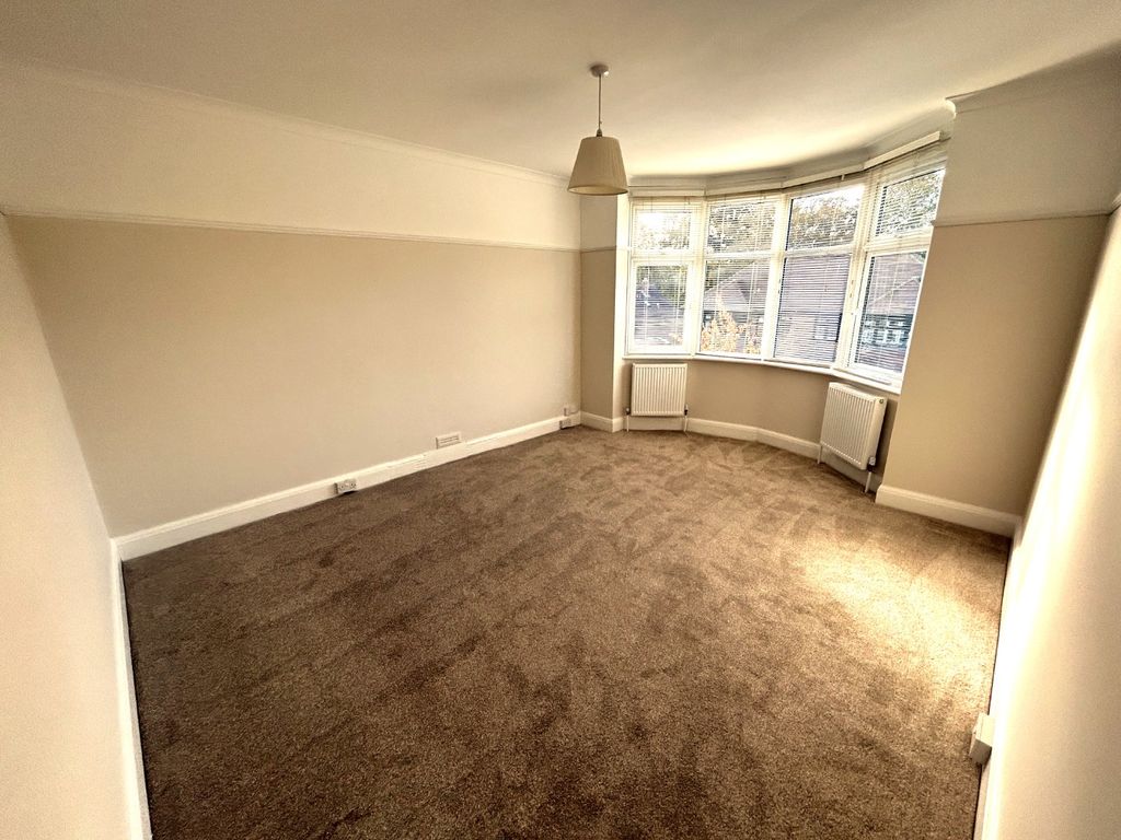 Property photo 2 of 7 5423252