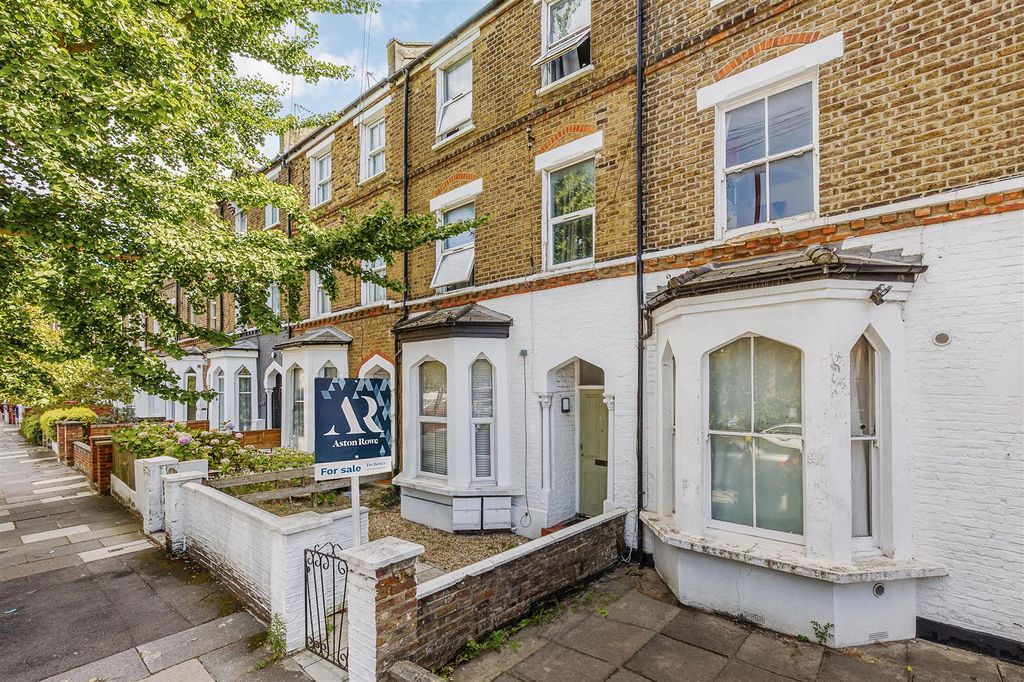 Property photo 1 of 11 21 York Road-1.Jpg