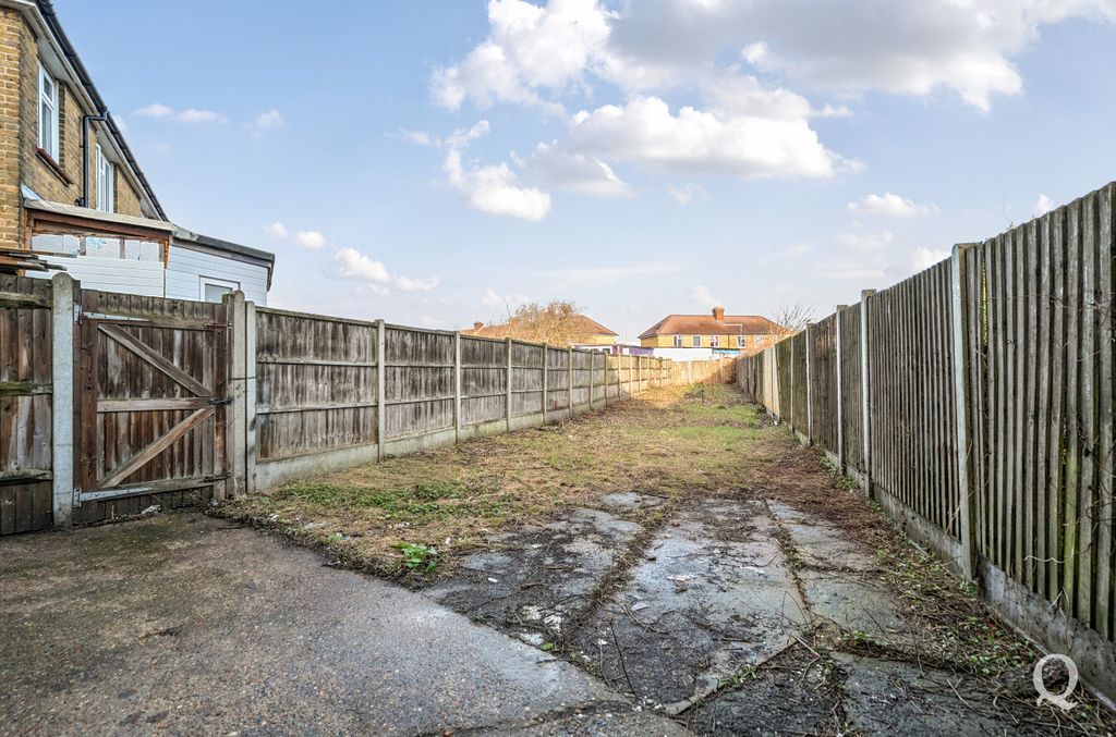 Property photo 3 of 22 13Bb7Aee-6A03-4c0...