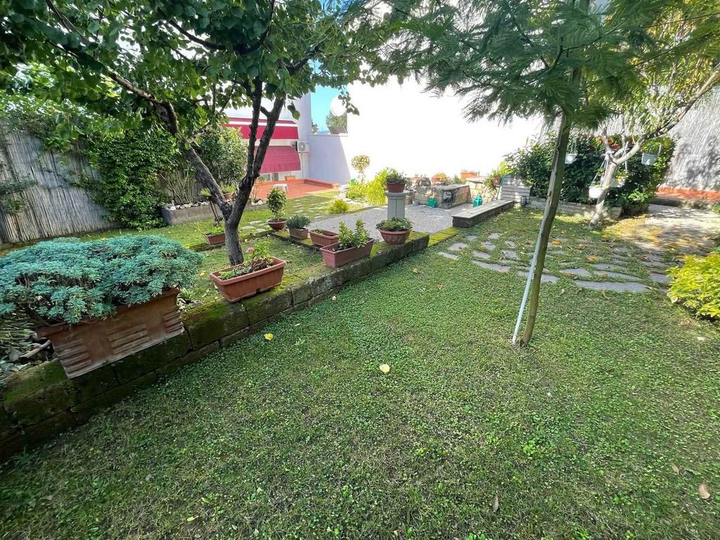 Property photo 3 of 27