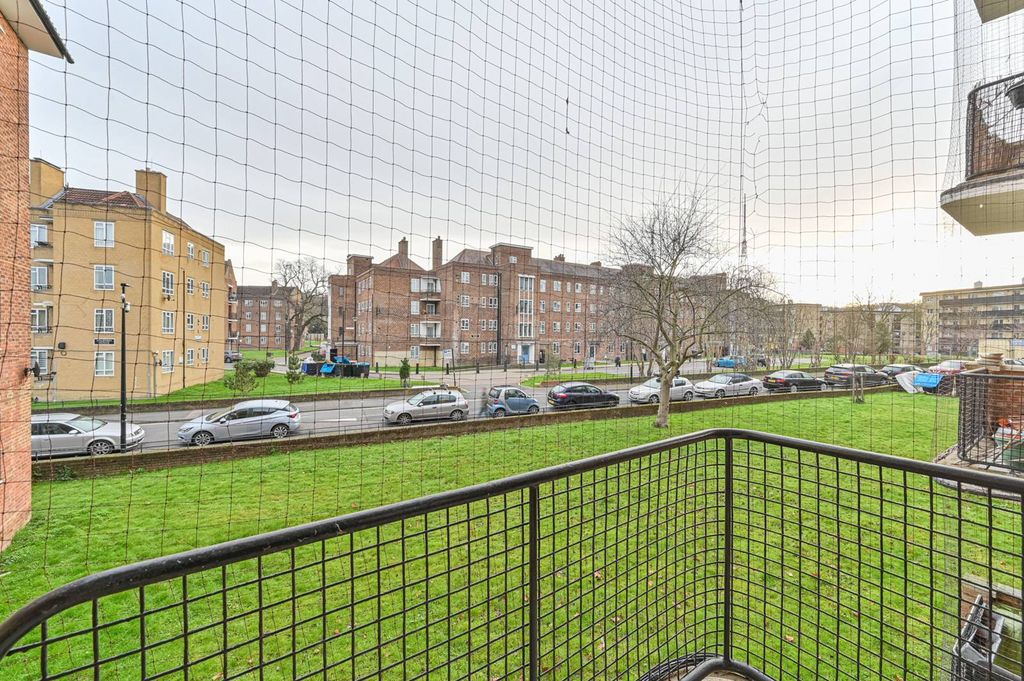 Property photo 3 of 18