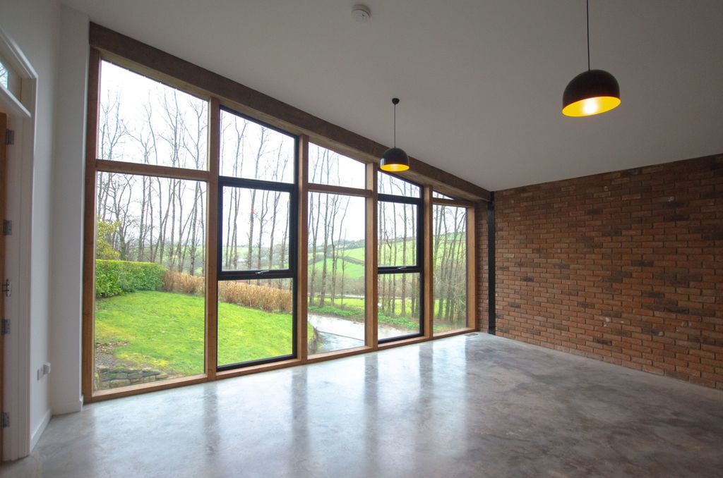 Property photo 2 of 12 6 Higher Trewrong-08