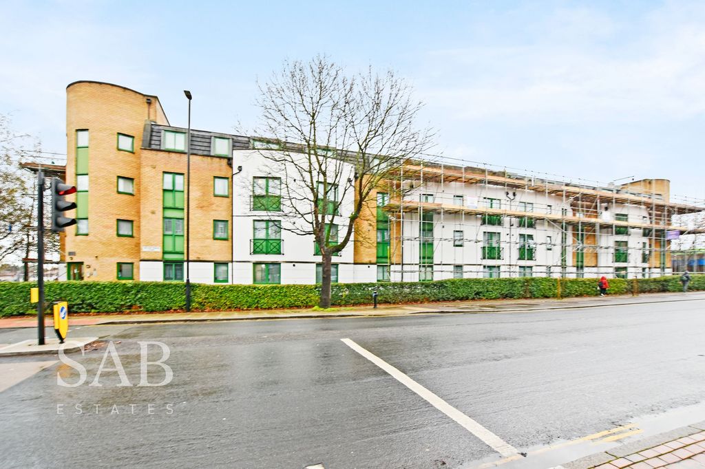 Property photo 1 of 12