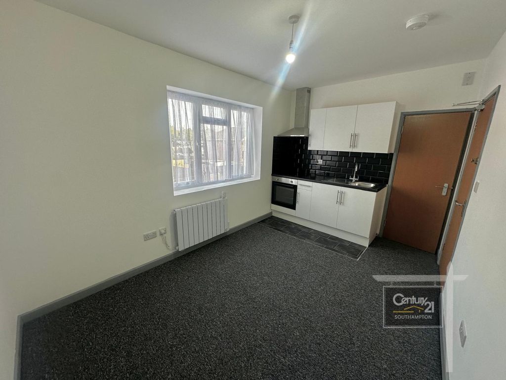 Property photo 1 of 3