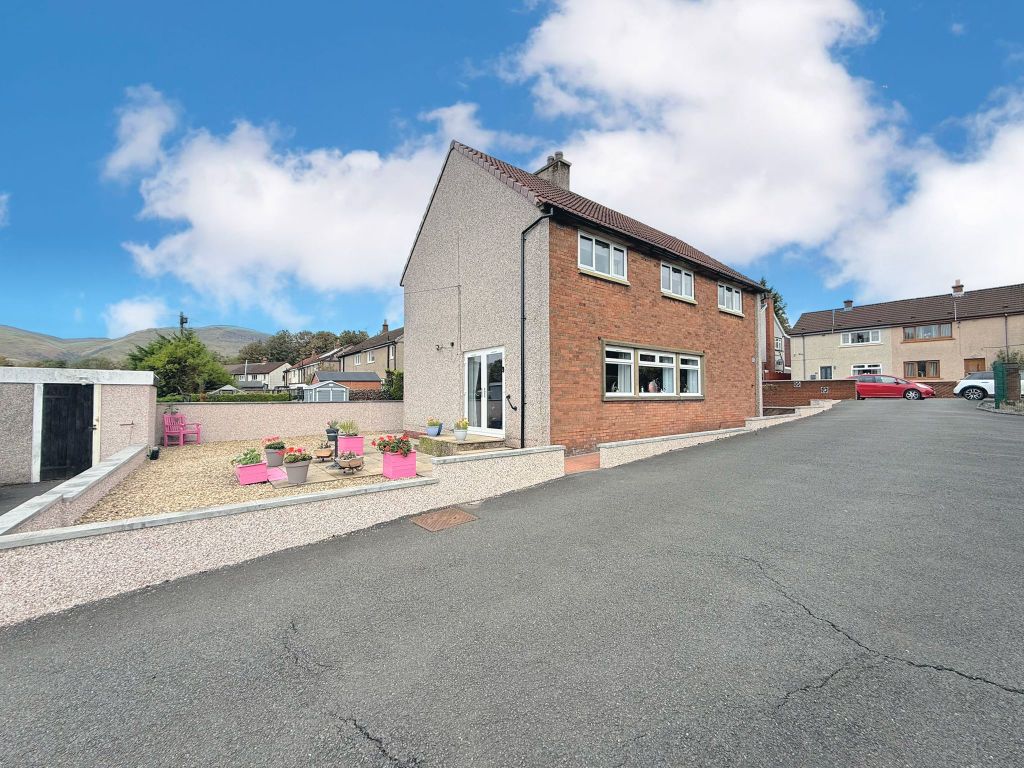 Property photo 1 of 30