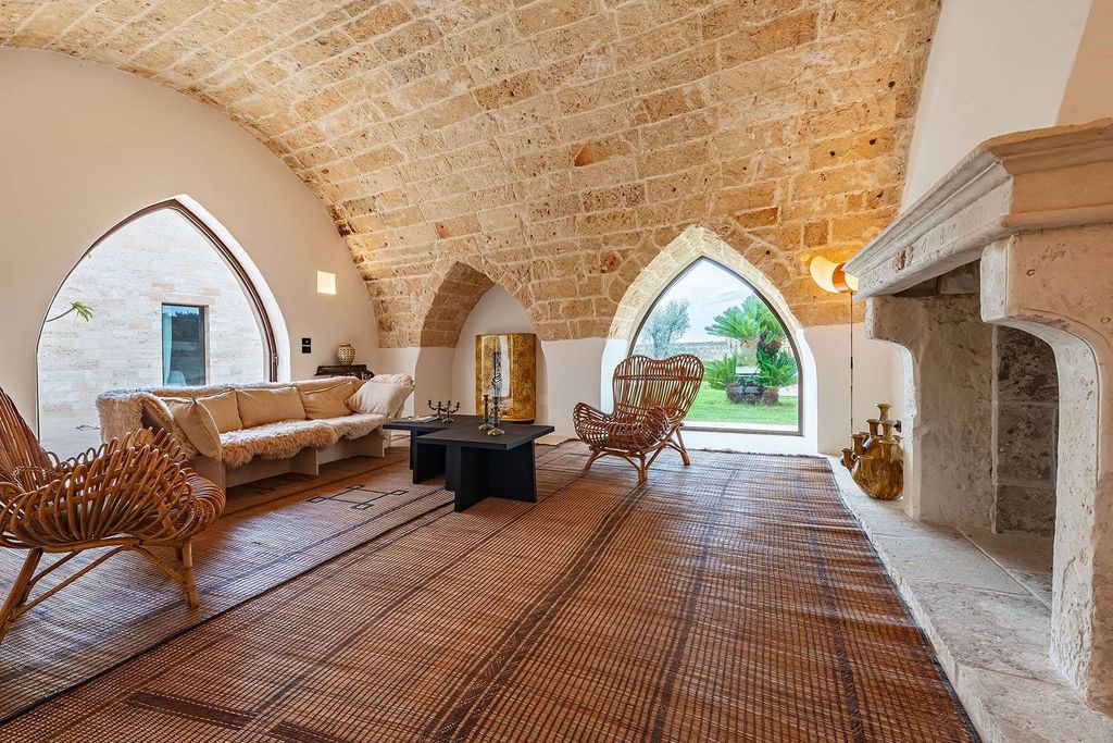 Property photo 1 of 30