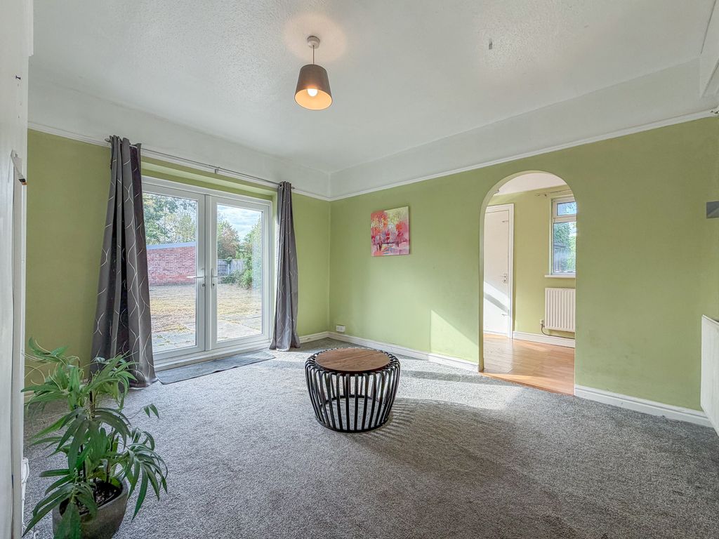 Property photo 2 of 42