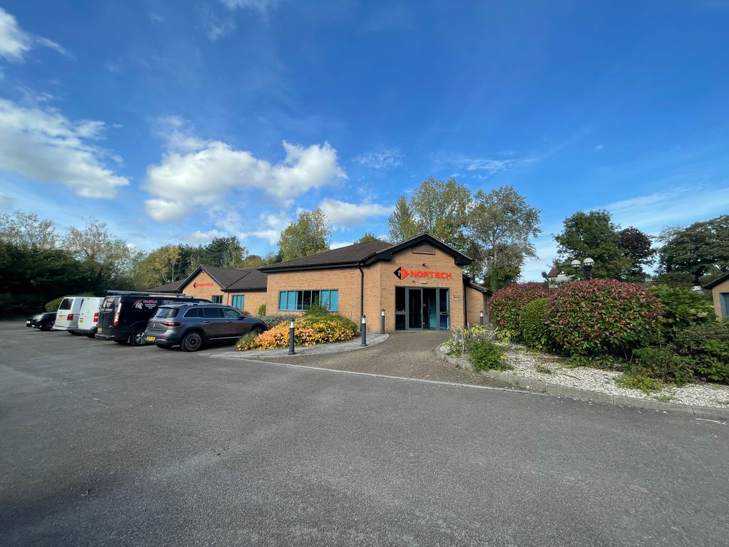 Property photo 1 of 8 Exterior