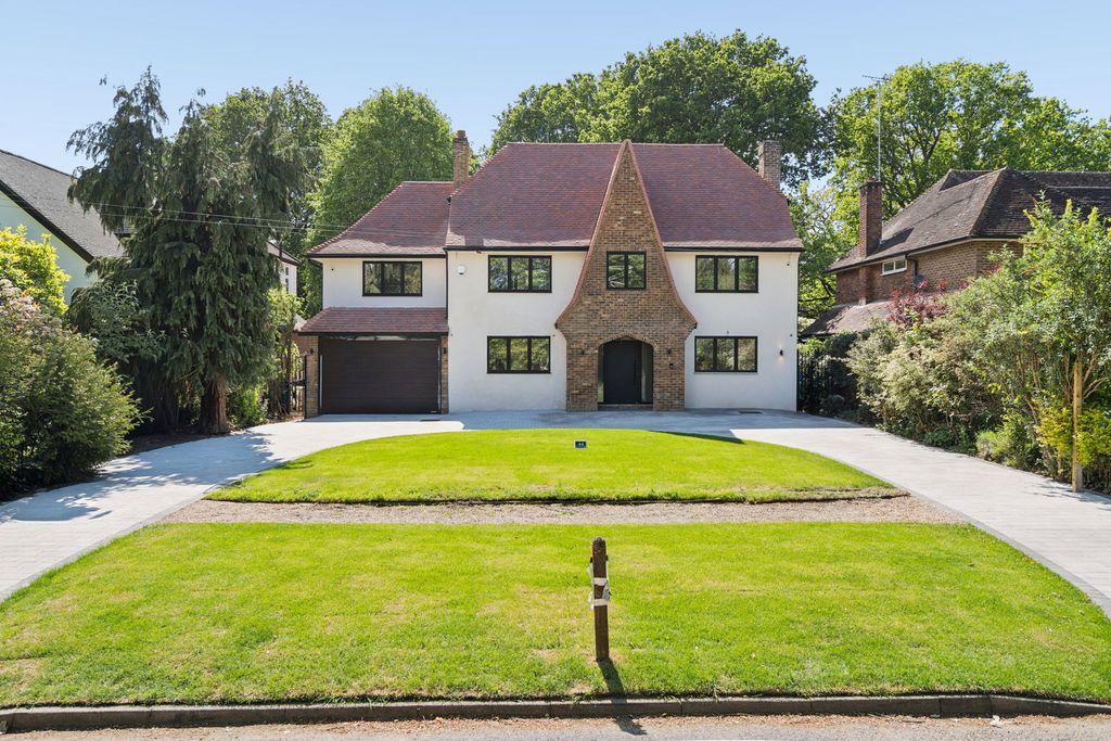 Property photo 1 of 36