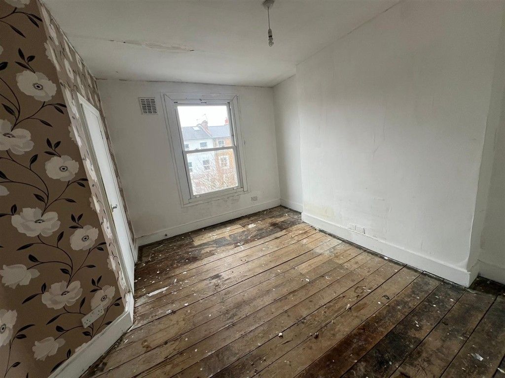 Property photo 3 of 5